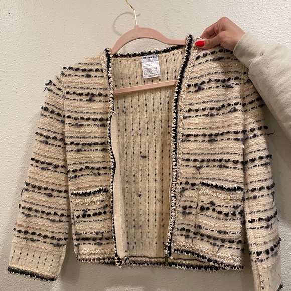 Chanel Jackets & Blazers - Chanel tweed jacket